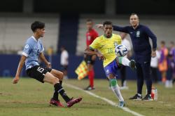 九游官网入口-乌拉圭女足表现抢眼，对手难以抵挡攻势的简单介绍