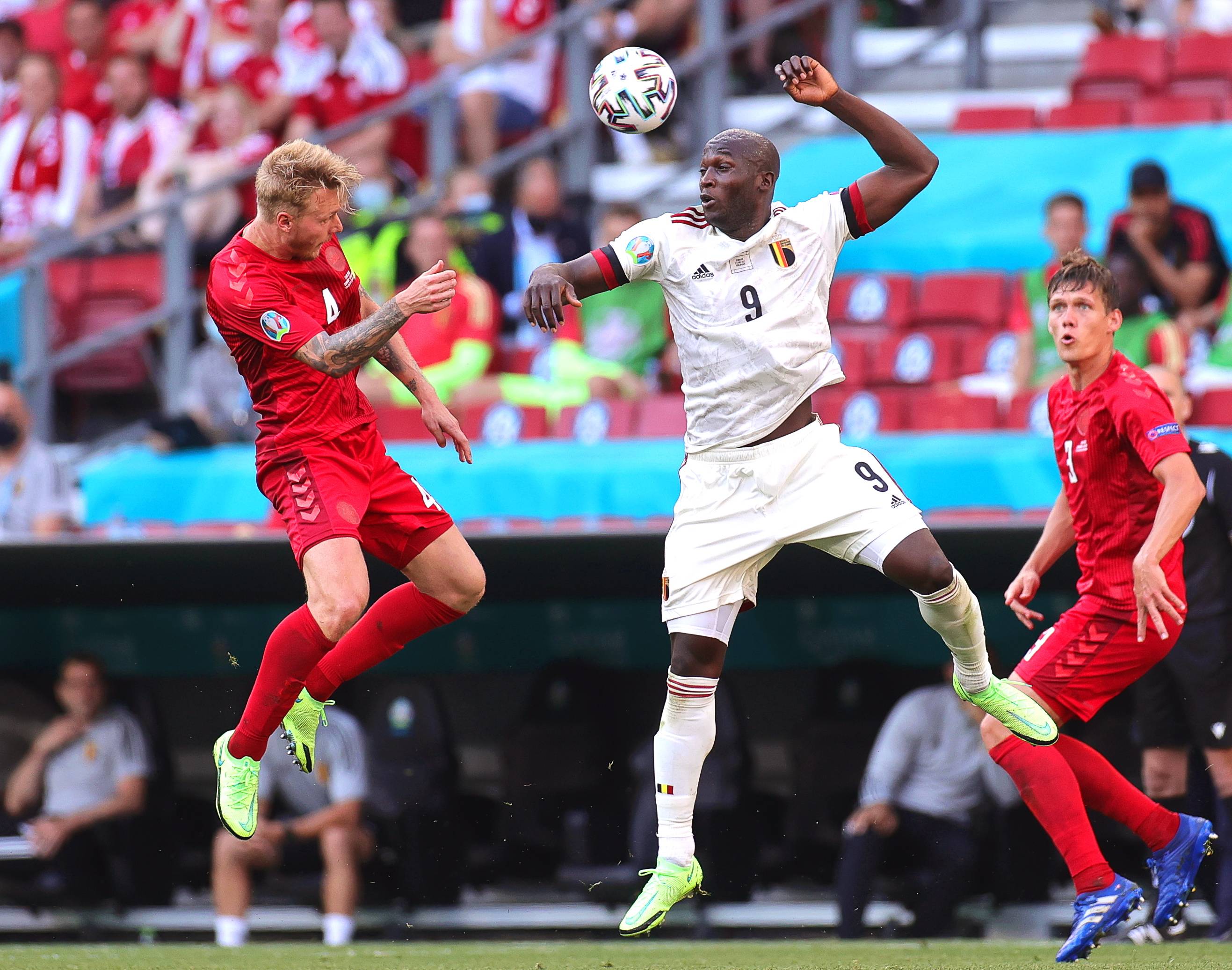 丹麦足球队在欧锦赛预选赛中实现连胜 丹麦足球队在欧锦赛预选赛中实现连胜