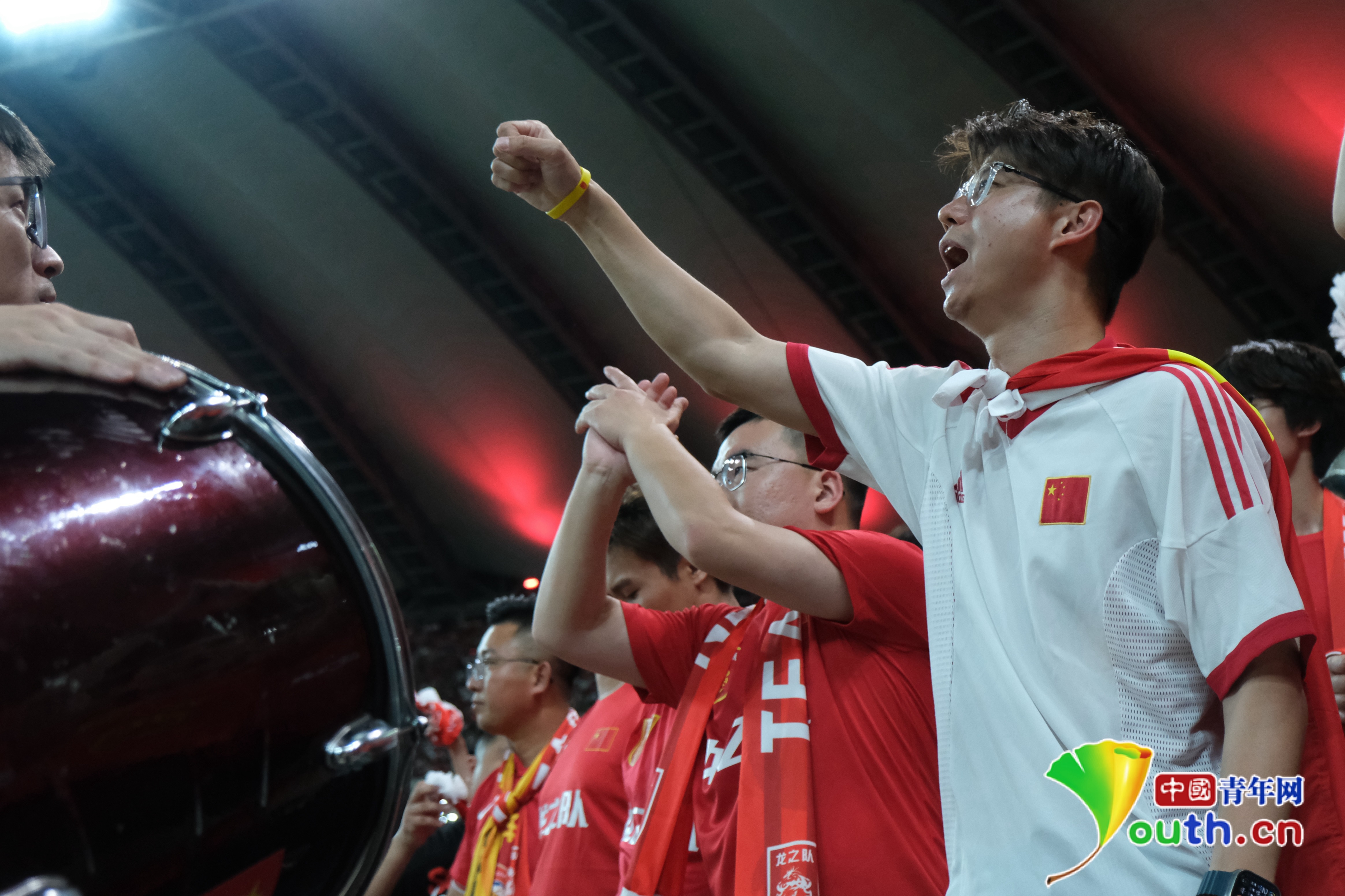 国内赛事精彩非凡，球迷欣喜